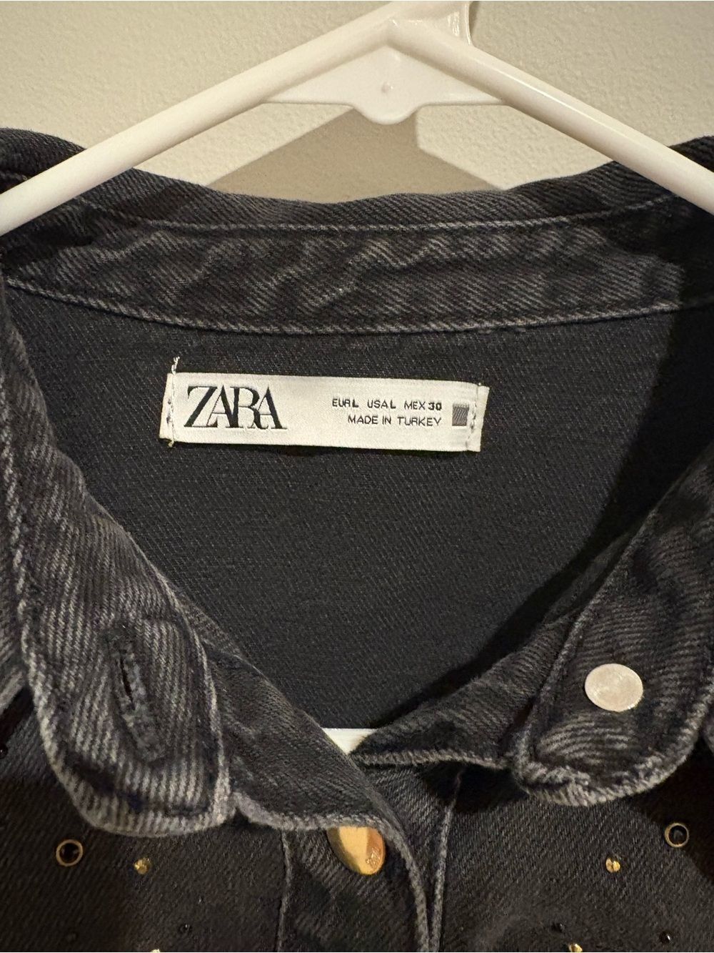 CLOSET CLEANOUT! Zara beaded cropped denim shirt - Picture 3 of 4
